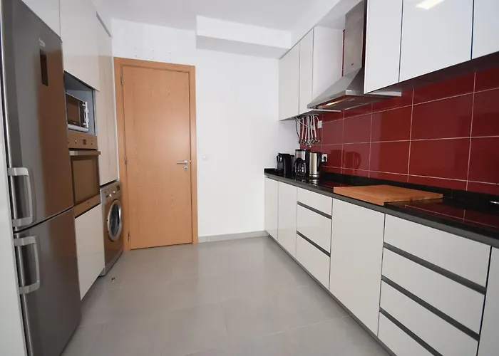 Nazare For Surfing * Famalicao