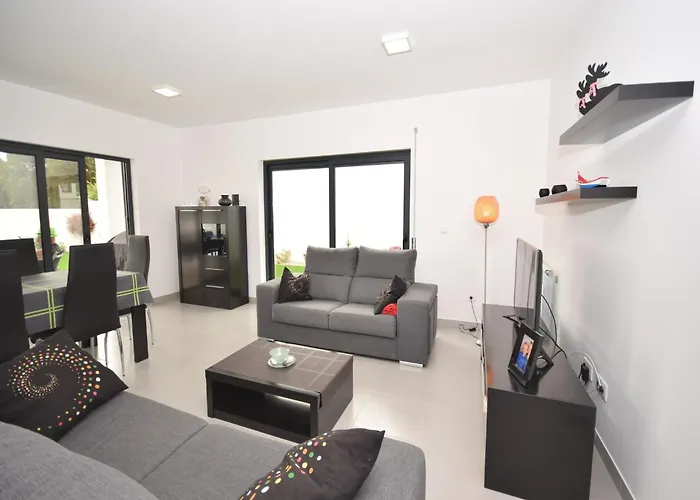 Nazare For Surfing Дом отдыха