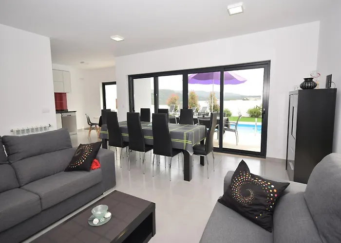 Nazare For Surfing Дом отдыха Famalicao